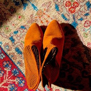 European size 38 (size 8 equivalent) Sixtyseven (Anthropologie) booties.